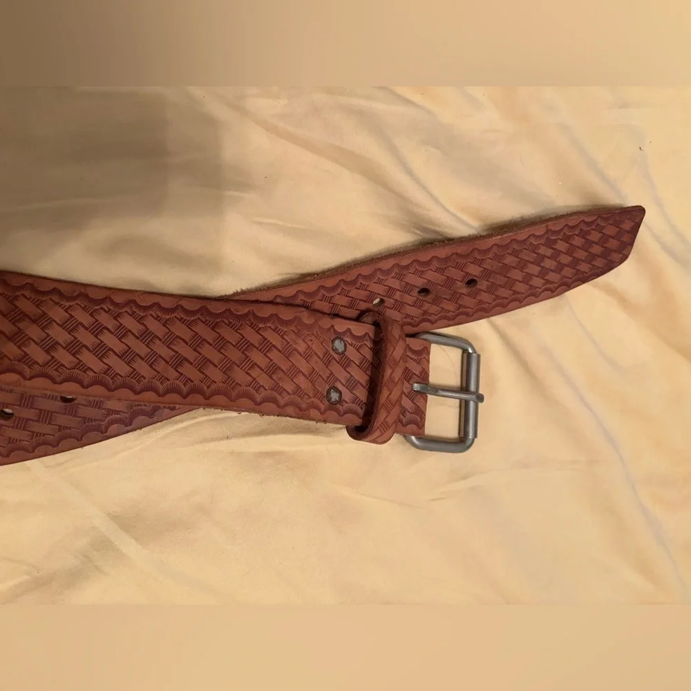 Vintage Nicholas basket weave cowhide belt